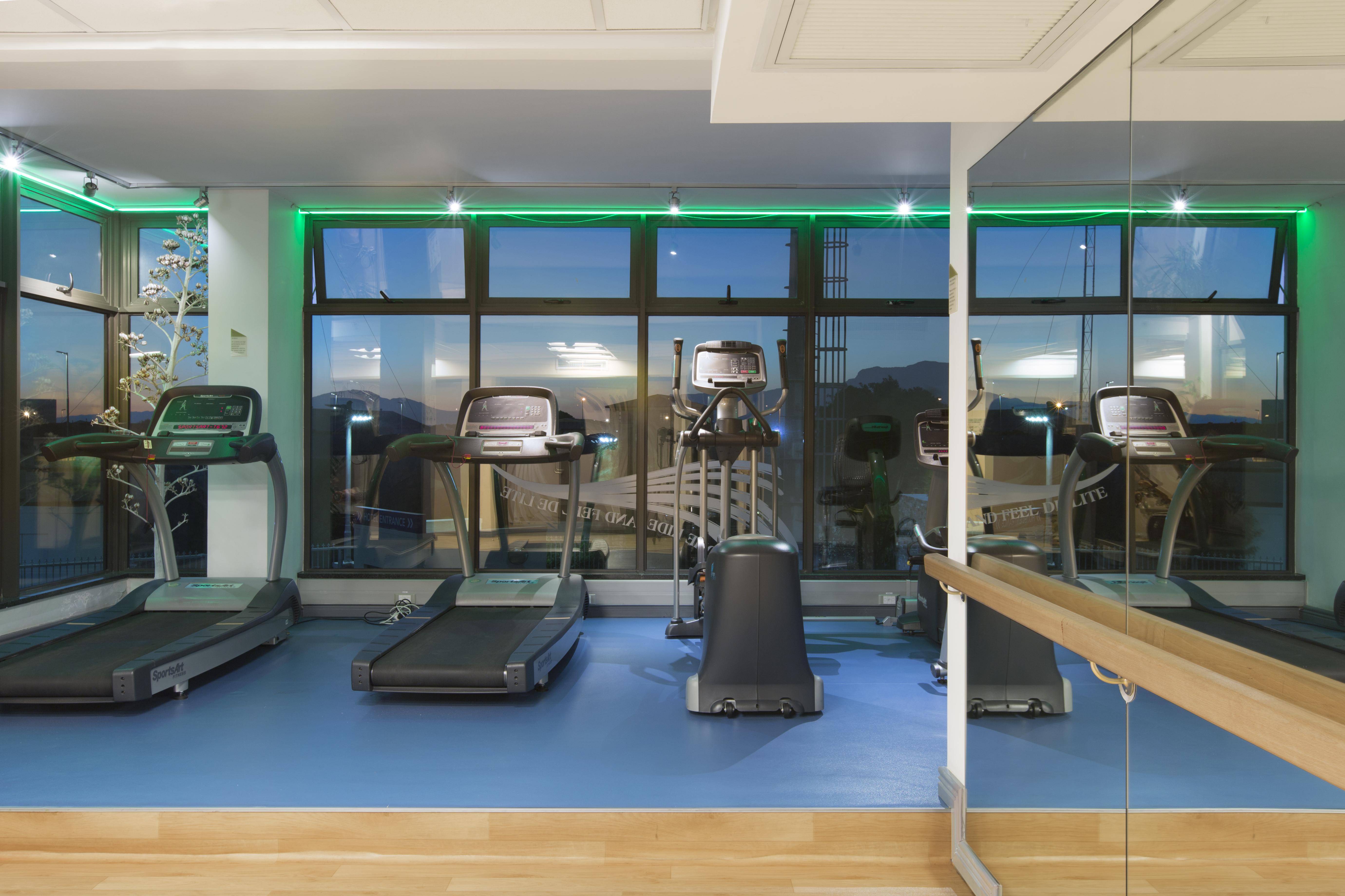 Hotel Cape Town Airport 4*