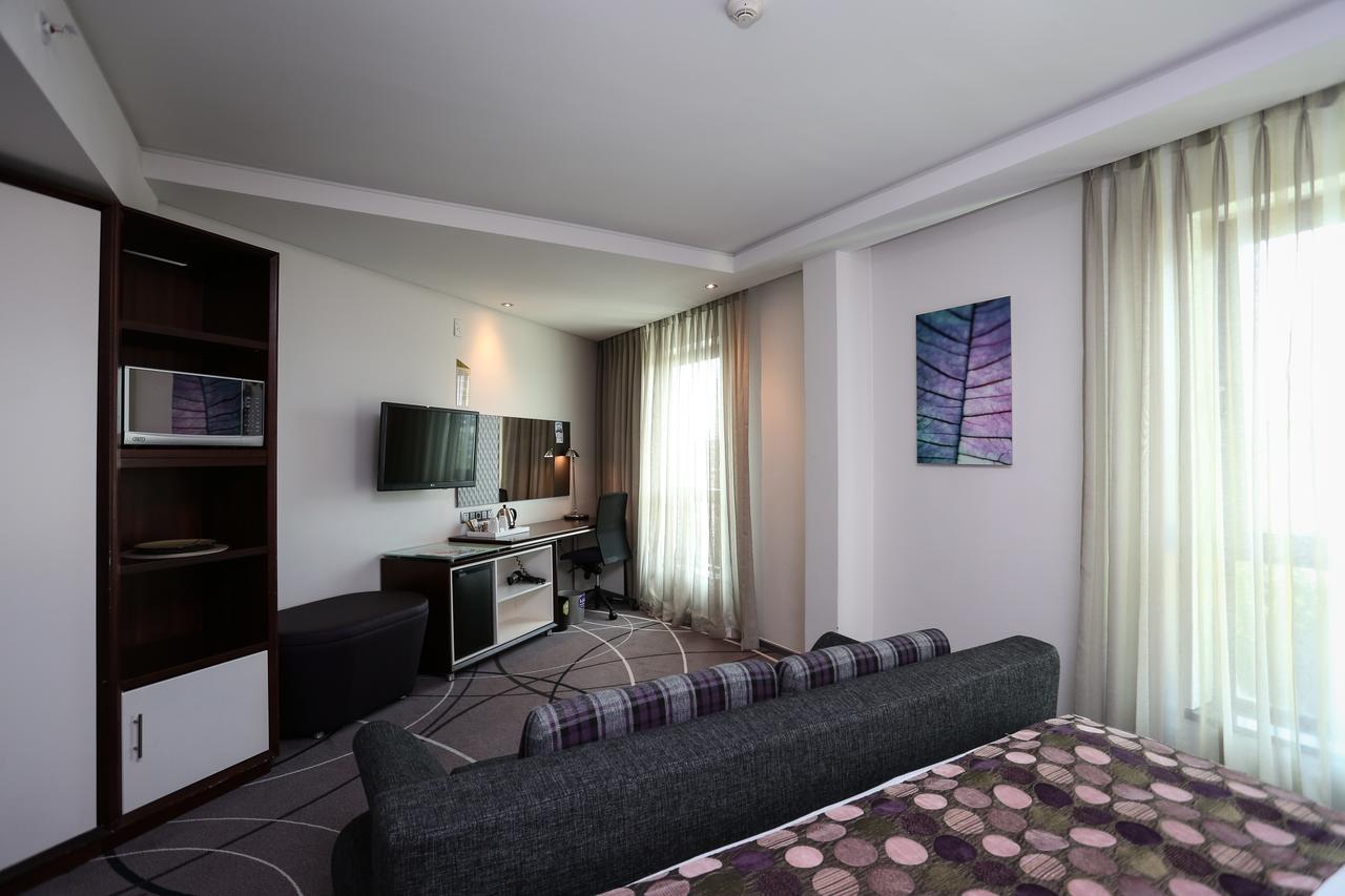 Cape Town Airport 4*