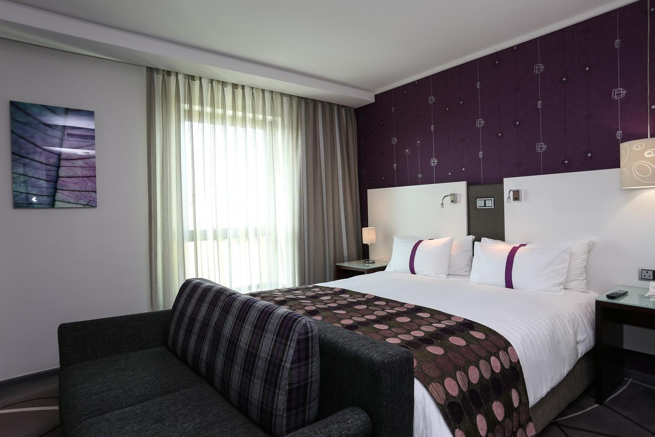 Cape Town Airport Hotel 4*