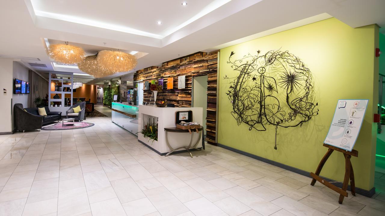 Hotel Cape Town Airport 4*